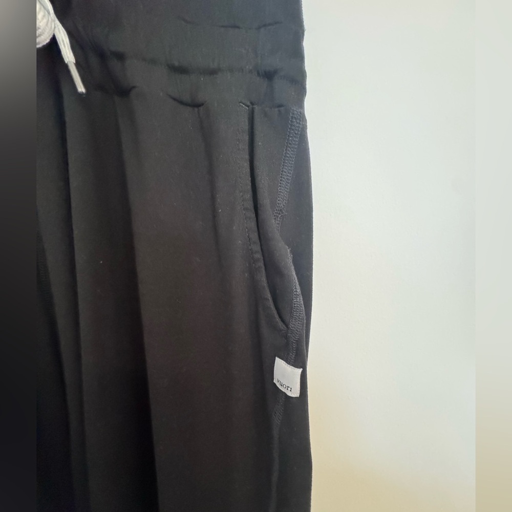 Casual Sleeveless black Jumpsuit with Drawstring Waist - Picture 3 of 6